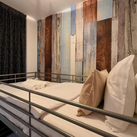 Amazing Location & Elegant Apt - Old Town Apartment บูคาเรสต์ ภายนอก รูปภาพ